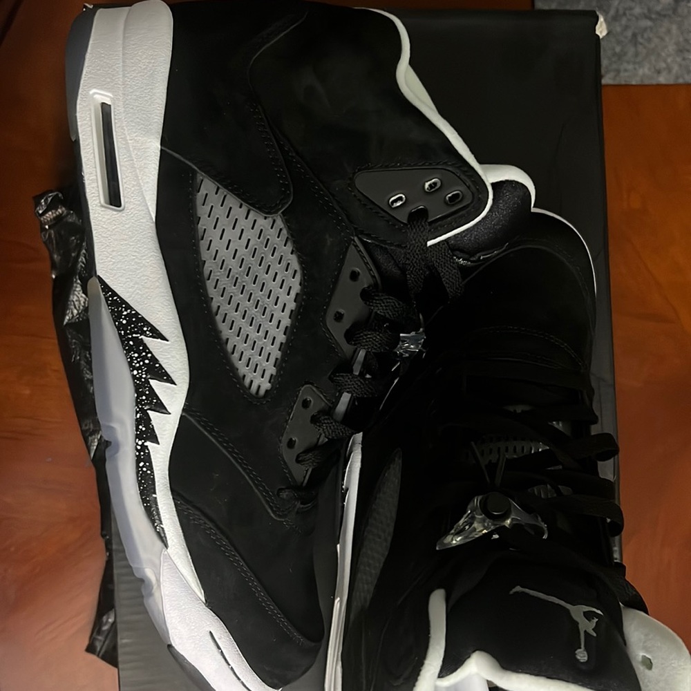 Jordan Oreo 5 worn once. Original 5 2013 release!
